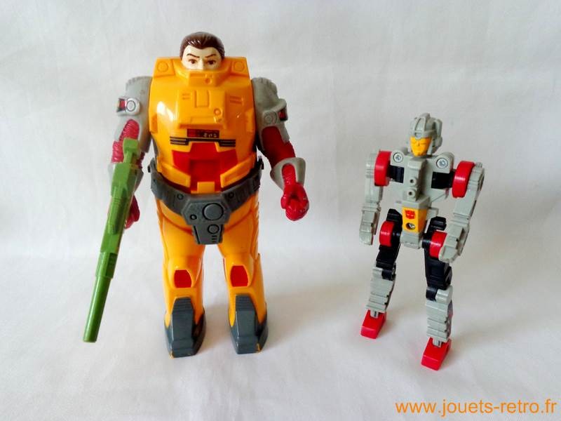 Hasbro transformers g1 pretender landmine (complete)