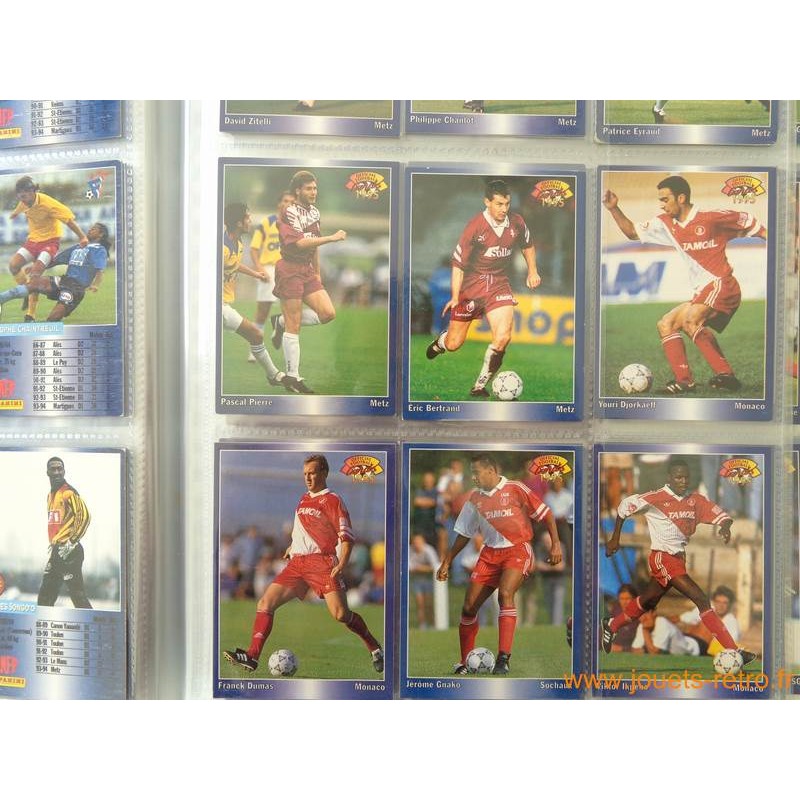 WLXWZ Album Photo de Cartes à Collectionner de Football 60 Pages, capacité  1080 Cartes, Classeur de Cartes de Football, Cartes de Football, Scrapbook  PU étanche Portable : : Jeux et Jouets