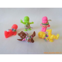 "Les Babies" lot de 5 figurines couleur + habits