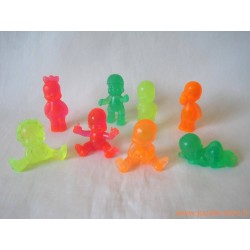 "Les Babies" lot de 8 figurines translucides