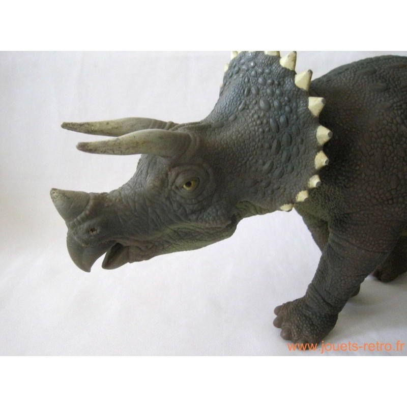 Triceratops Jurassic Park 3 - jouets rétro jeux de société figurines et  objets vintage