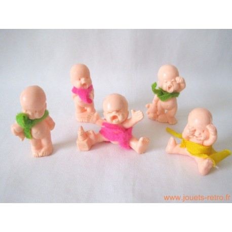 "Les Babies" lot de 5 figurines chair + habits