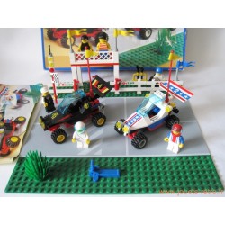 Le départ du rallye du désert Lego 6551