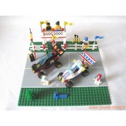 Le départ du rallye du désert Lego 6551