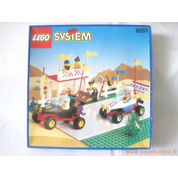 Le départ du rallye du désert Lego 6551