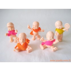 "Les Babies" lot de 5 figurines chair + habits