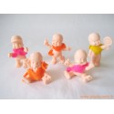 "Les Babies" lot de 5 figurines chair + habits