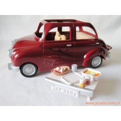 Family Saloon Car - Sylvanian Families