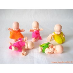 "Les Babies" lot de 5 figurines chair + habits