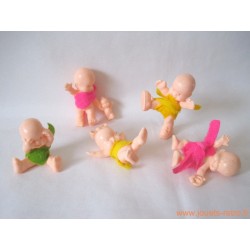 "Les Babies" lot de 5 figurines chair + habits