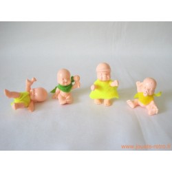 "Les Babies" lot de 4 figurines chair + habits