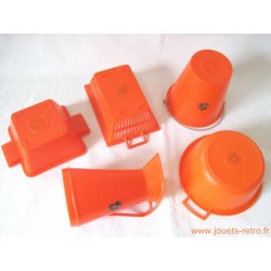 Petits ustensiles de ménage orange