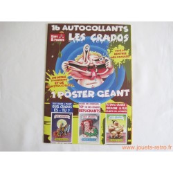 Poster géant avec 16 autocollants "Les Crados"