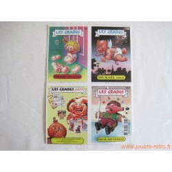 Poster géant avec 16 autocollants "Les Crados"