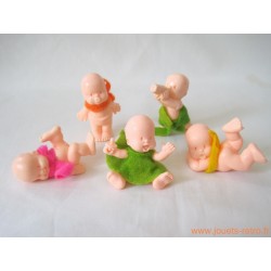 "Les Babies" lot de 5 figurines chair + habits
