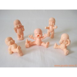 "Les Babies" lot de 5 figurines chair