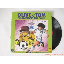 Olive et Tom champion de foot "un gardien sur la touche" - livre disque 45t