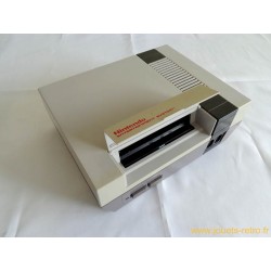 Console Nintendo NES + 2 manettes + câbles