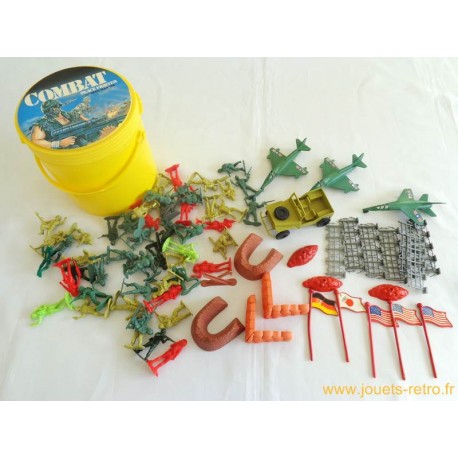 Baril de soldats platiques